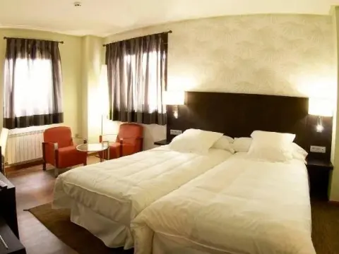 Lera Restaurante Hotel - Photo 2