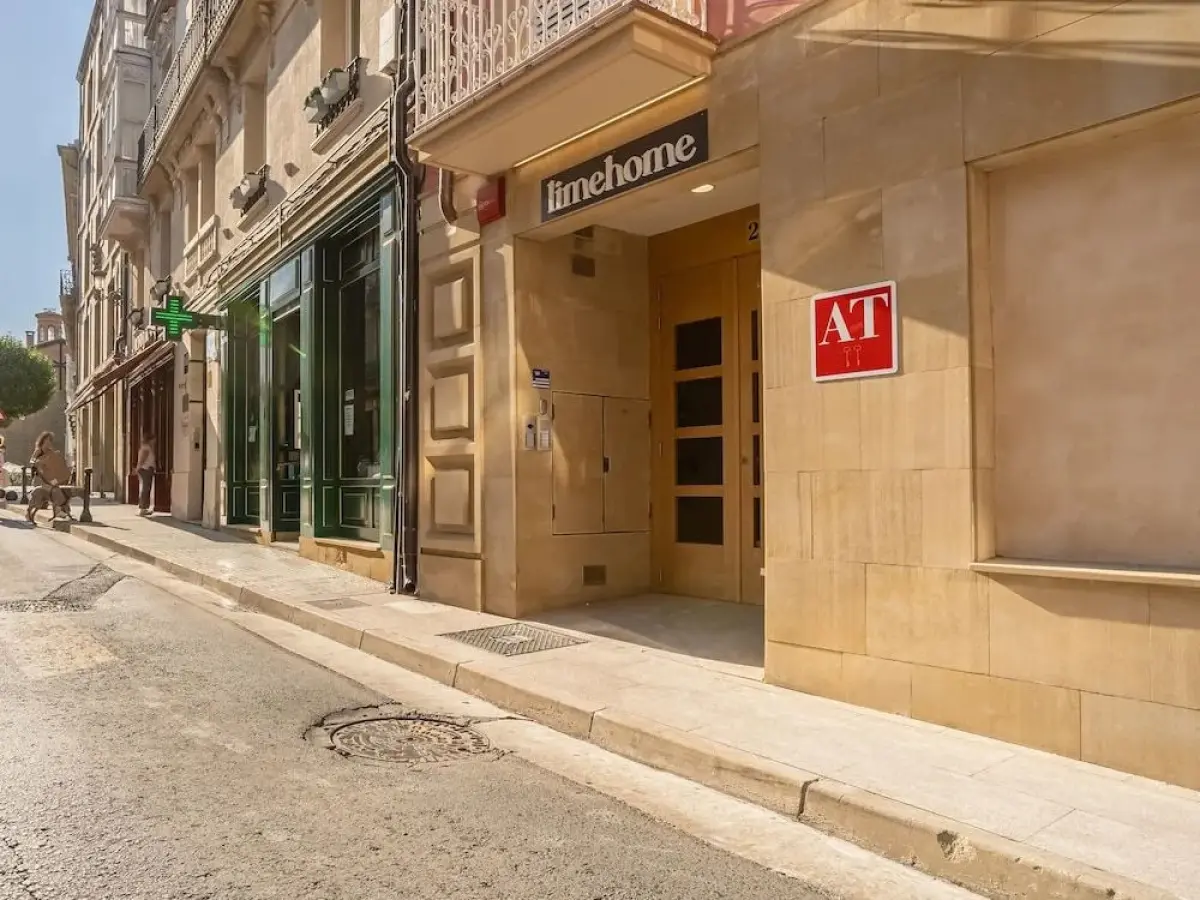 Limehome Haro Calle de la Vega