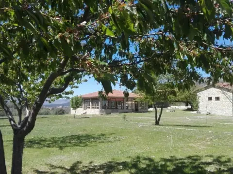 Los Chozos de Gredos - Photo 3