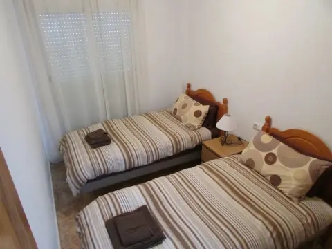 Lovely 2-bed House in Punta Prima, Orihuela Costa - Photo 2