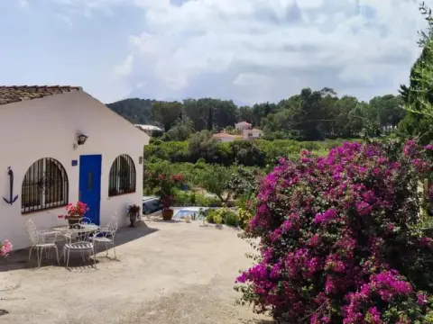 Lovely 4-Bed House in Altea with swimming pool - Foto 1