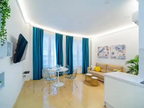 Málaga Historical Centre Luxury Apartment - Photo 2