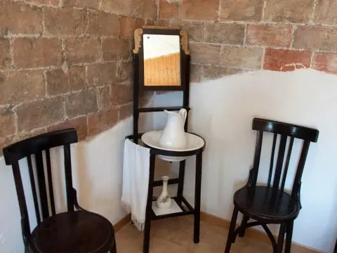 Modern Holiday Home in St Jaume d'Enveja with Private Pool - Photo 2