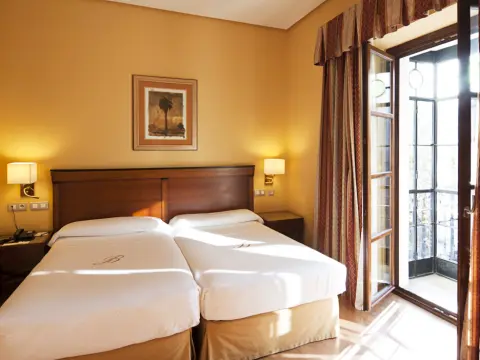 Becquer Hotel, Historic City Center - Photo 4