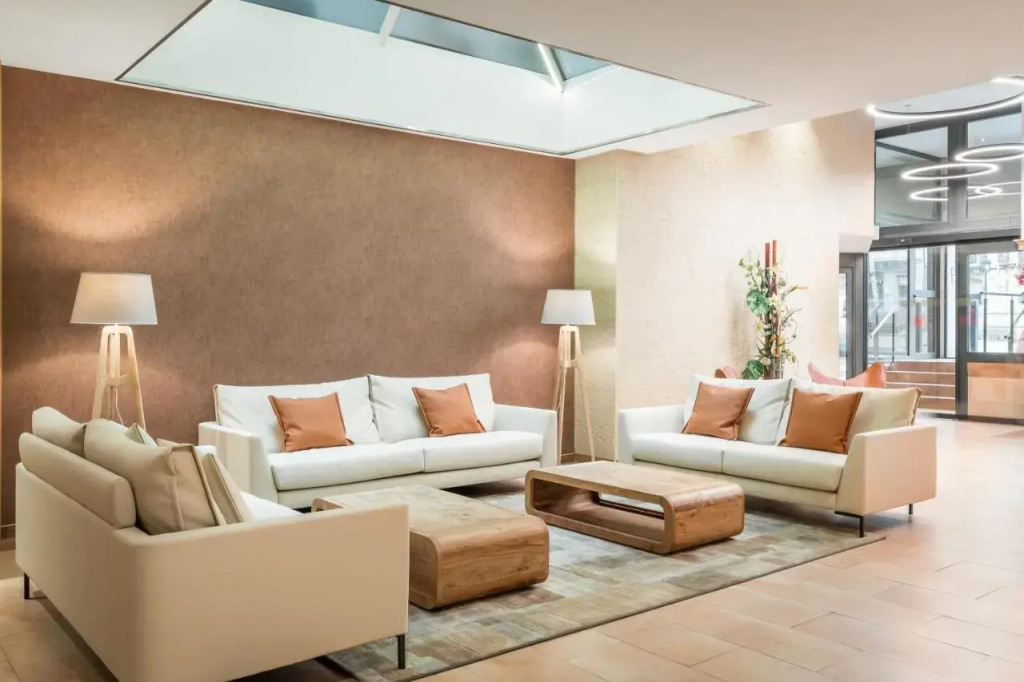 Sunotel Central Hotel - Photo 3