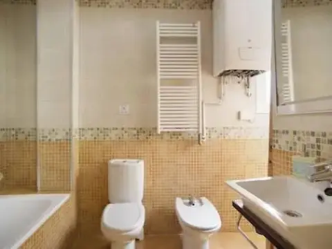 Padilla Guest House - Photo 2