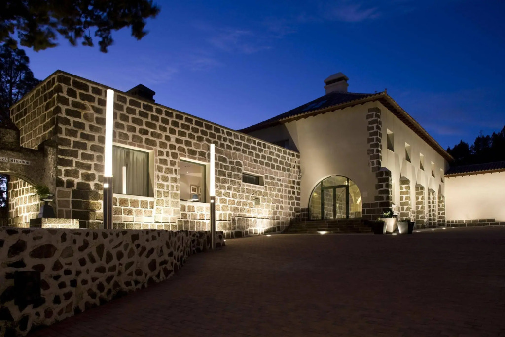 Parador de Cruz de Tejeda - Photo 1