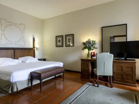 Parador De Monforte De Lemos - Photo 4