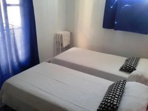 Pension Reina Isabel - Photo 3