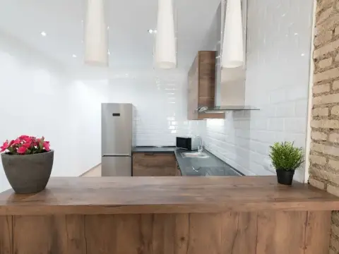 Peris y Valero Flat - Photo 2