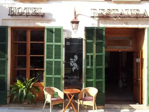 Petit Hotel Sa Plaça - Foto 1