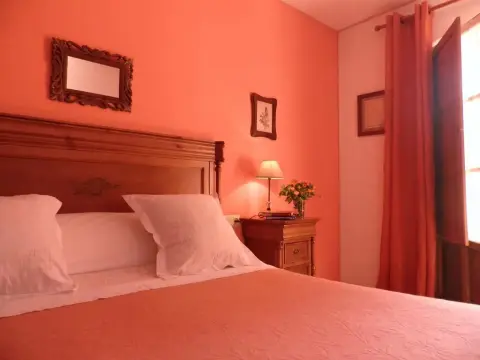 Posada Laura - Photo 1