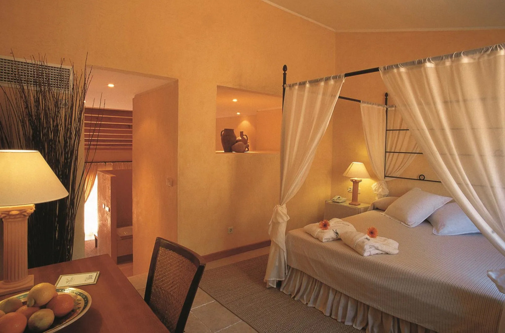 Pula Suites Boutique Resort - Photo 3
