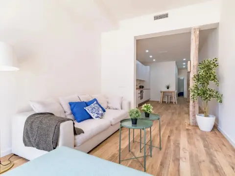 PYR Select Puerta del Sol V - Photo 3