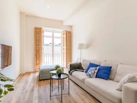 PYR Select Puerta del Sol V - Photo 4