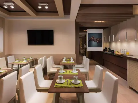 Quinta Real Granada - Photo 3