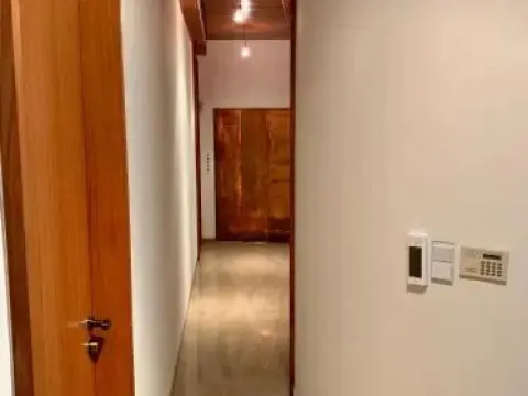 Reina Claudia Valencia - Foto 2