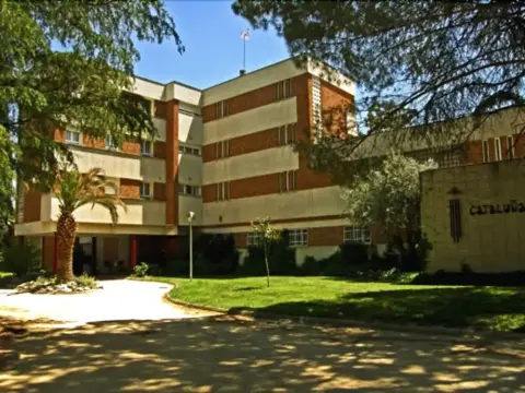 Residencia Universitaria Cardenal Cisneros - Photo 1
