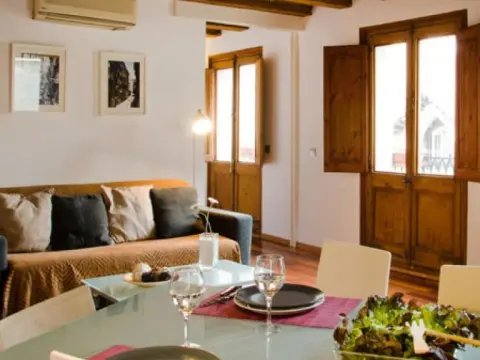 Ripoll Apartments - Photo 2