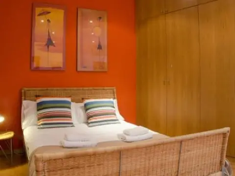 Ripoll Apartments - Photo 3