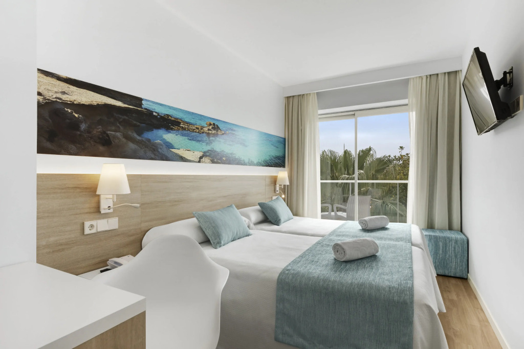 Hotel Roc Boccaccio - Photo 4