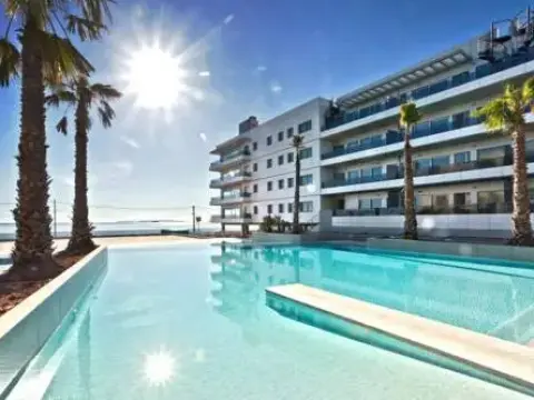 Royal Beach Luxury Apartments - Photo 3