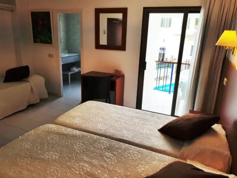 Sant March - фото 4