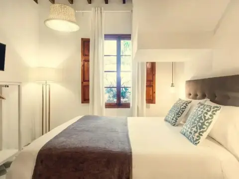 Senda Caimari - Photo 2