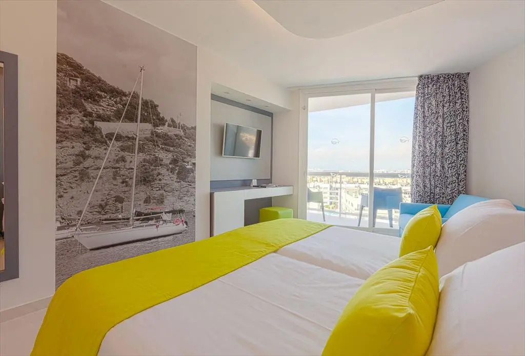 Sirenis Hotel Tres Carabelas & SPA - Photo 1