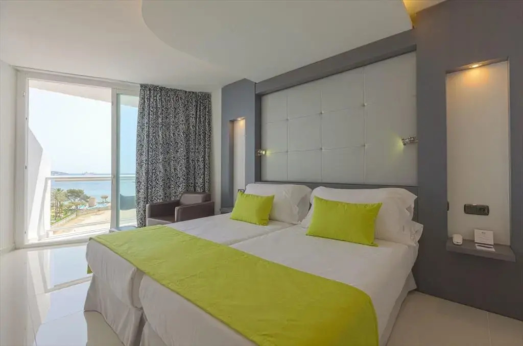 Sirenis Hotel Tres Carabelas & SPA - Photo 3