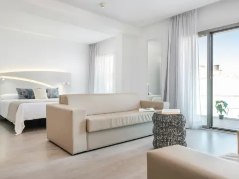 Som Llaut Boutique Hotel - Photo 2