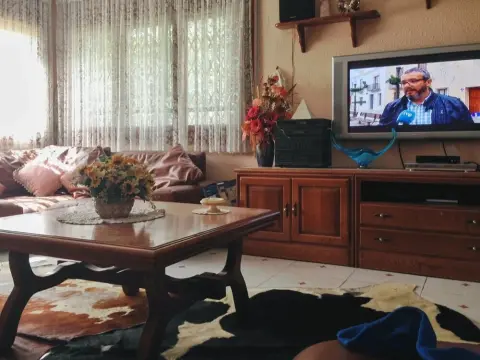 Spacious, 6-bedroom House in Vallmoll With a Swimming Pool and Wifi 10 - Photo 2