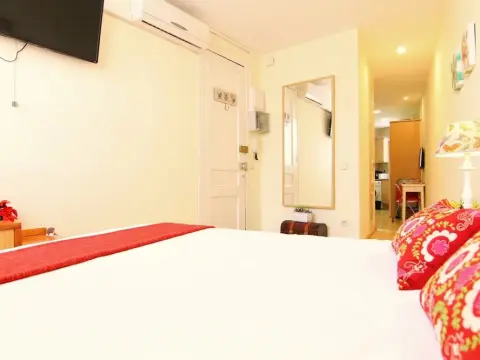 Sugar Barcelona Rentals - Photo 3