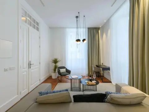 The Park Suites - Photo 2