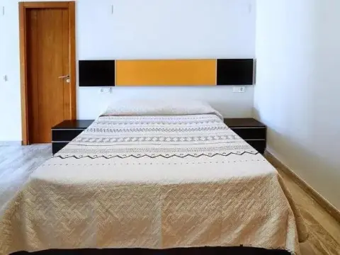 Valencia Central Apartments - Photo 4