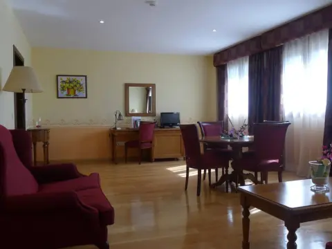 Hotel Restaurante Venta Juanilla - Photo 2