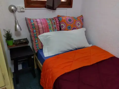 X Hostel Alicante - Photo 2