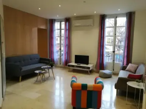 YourPlace apartments Mercado Central - Photo 3