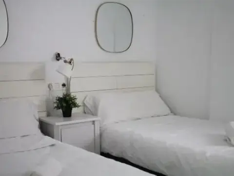 Zahira Suites - Photo 4