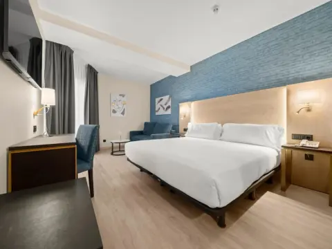 Zentral Gijón Rey Pelayo - Photo 4