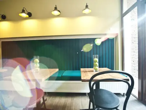 27 Hotel - Photo 4