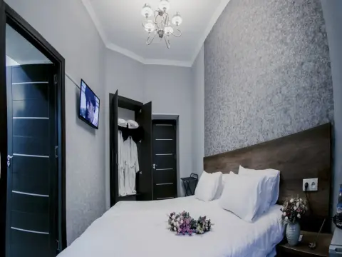 2nd Floor Tbilisi Boutique Hotel - Photo 1