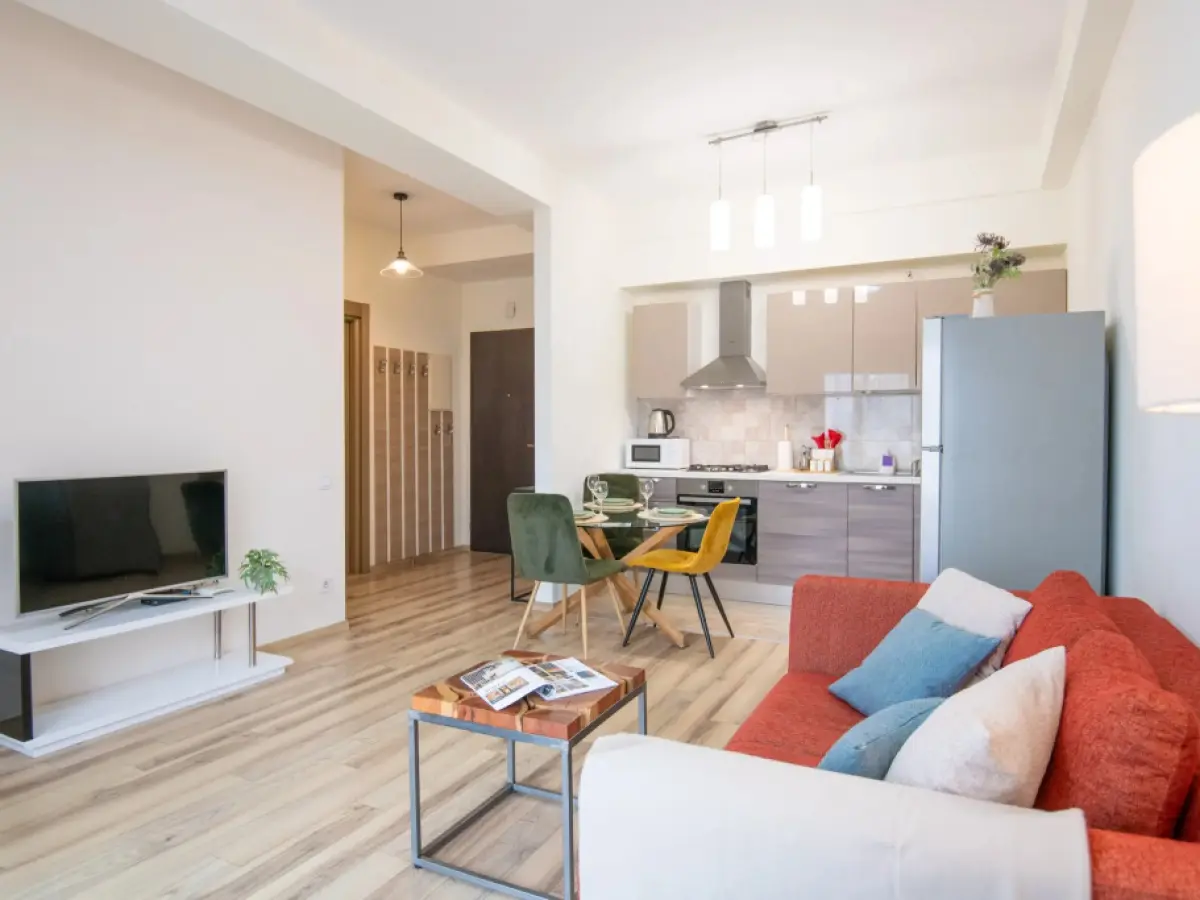 Ryadom s Parkom i Metro Apartments