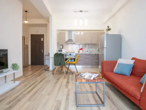 Ryadom s Parkom i Metro Apartments - Photo 2