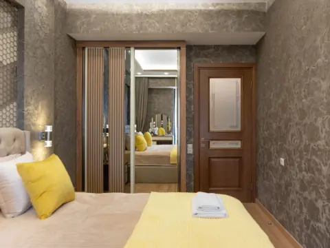 S Prostornoy Terrasoy i Vidom na Park Apartments - фото 4