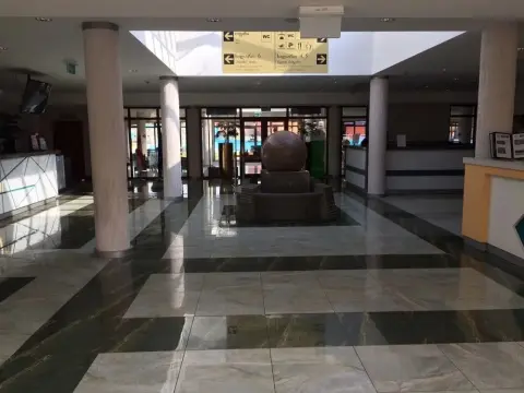 Atrium Hotel - Foto 1