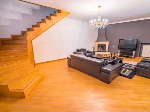 Babilinastan - Foto 4