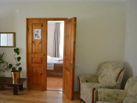 Ekaterine Guest House - Photo 2