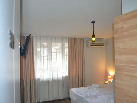 Guest House 36 - Photo 4