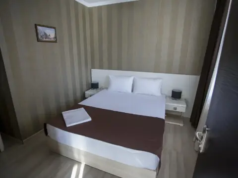Hotel & Cafe Batus - Photo 2